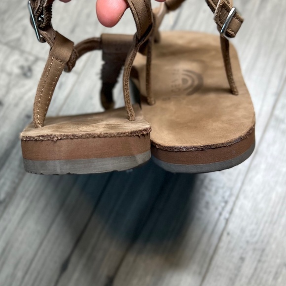 Rainbow NEW T-Street Braided Rainbow Flip Flop Sandals Size Medium 6.5 -7.5 - Picture 6 of 10